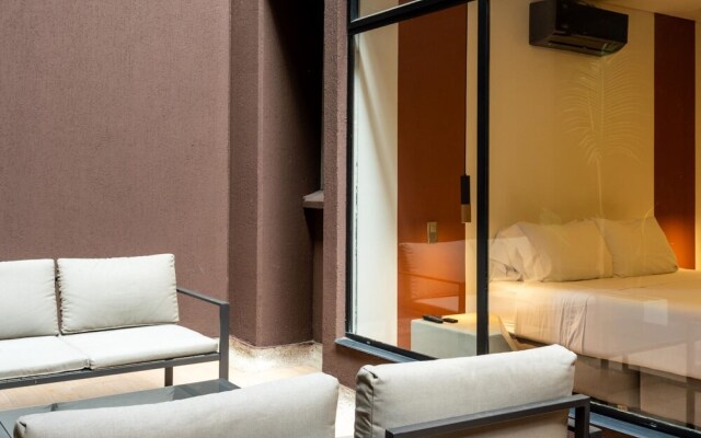 w Lovely 2BR w Balcony n AC in Laureles