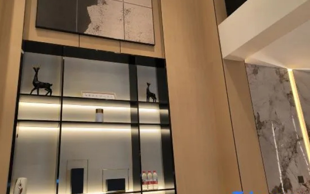 Ruiyi Light Residence Hotel