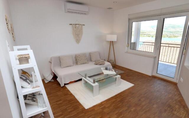 Apts Vidosava - 100m from the sea