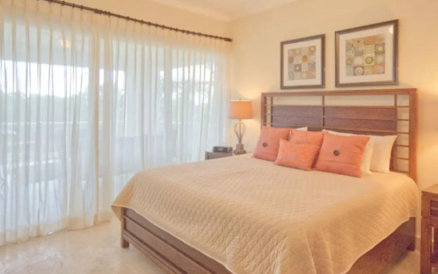 HDM 333 - Golf View Apartment in Exclusive Resort Access to Private Beaches