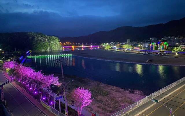 Cheongsong Baegunjang Motel