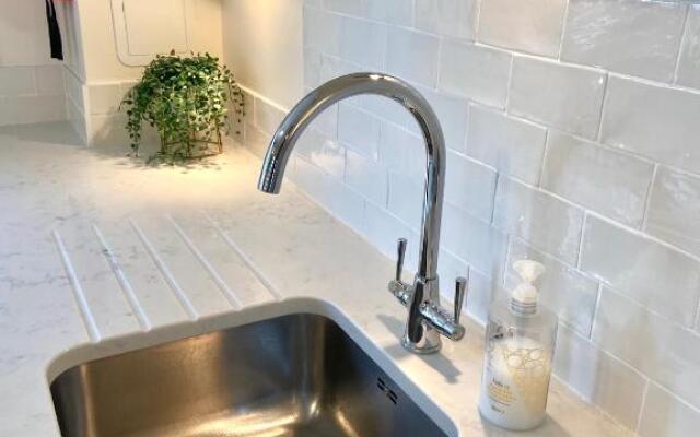 Monart Stylish City Centre Apartment, 2 Bed, sleeps 6