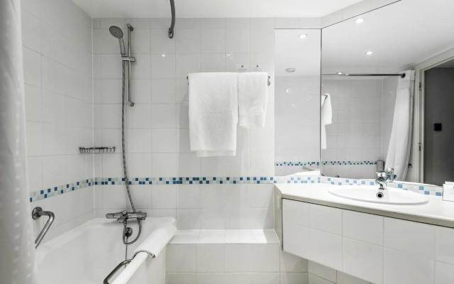 Holiday Inn Milton Keynes - Central by IHG