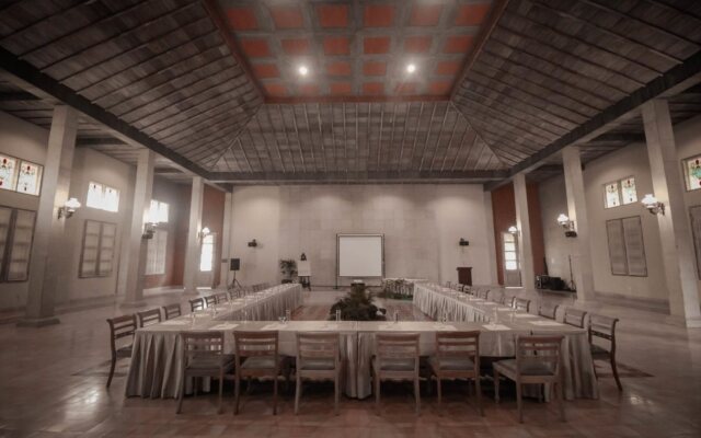 Kayu Arum Resort