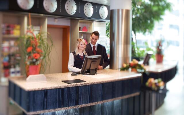 Mövenpick Hotel Nuernberg Airport