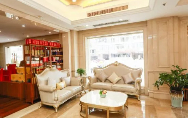 Vienna Hotel Qingyuan Yingde Guangming Road