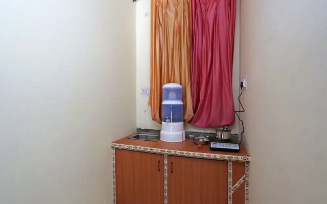 Oyo 10932 Home 1Bk Spacious Studio Mehragaon
