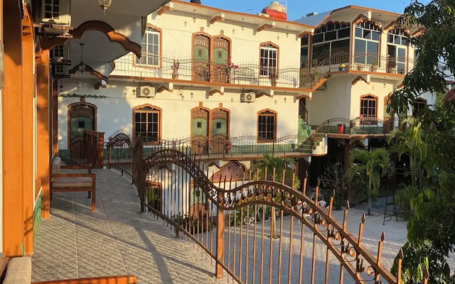 Hotel y Restaurante Las Adas y Estrellas