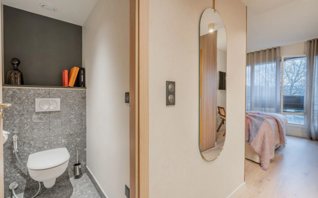 Yuna Porte Maillot - ApartHotel