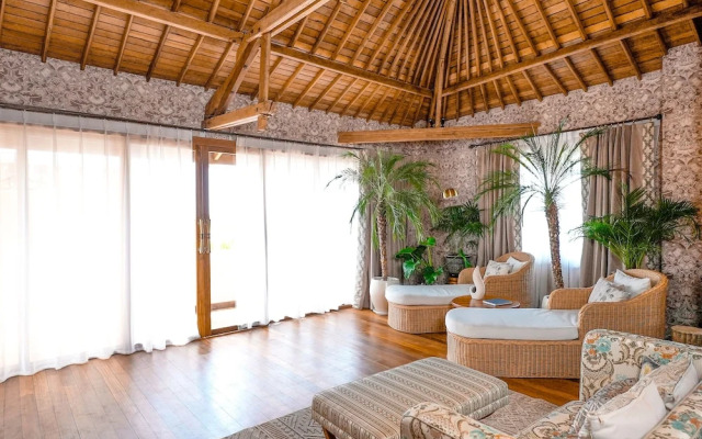Luxurious Arakana Villa with Pool