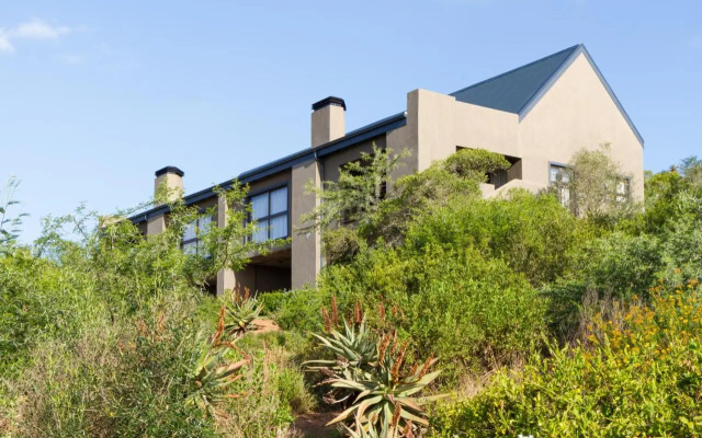 Stonehill River Lodge