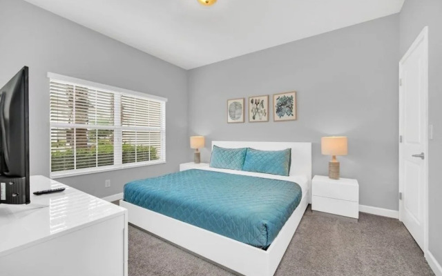 1569plunker 4 Bedroom Townhouse