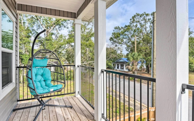 Idyllic Pensacola Home w/ Yard + Fire Pit!