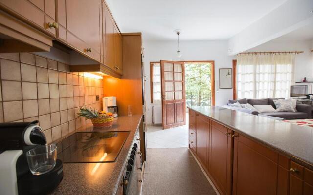 Villa House 200m From Sea