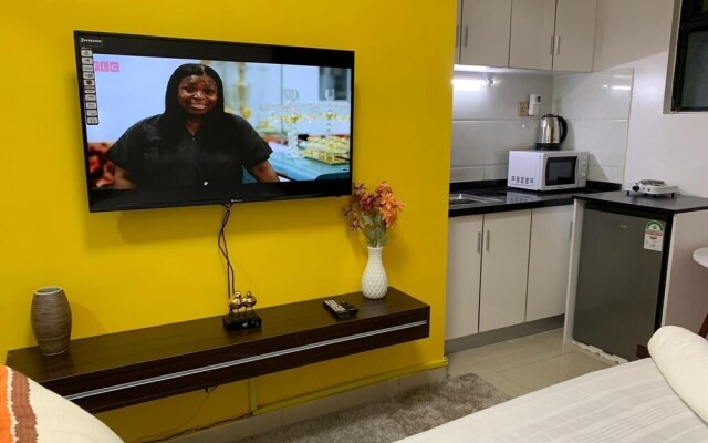 Lux Suites Kileleshwa Studio Apartments