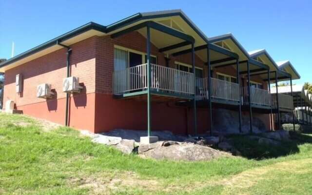 Tenterfield Golf Club Fairways Lodge