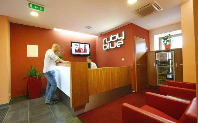 Hotel Ruby Blue