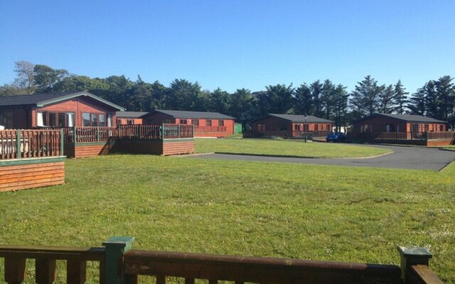 Luxury 4 bed bay View Cabin - Sleeps 9 People