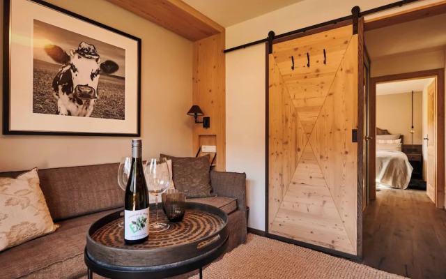 Serviced Luxury Chalet Evi