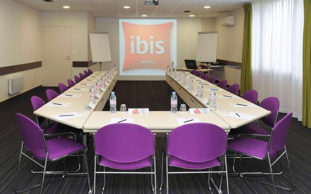 ibis Chartres Ouest Luce