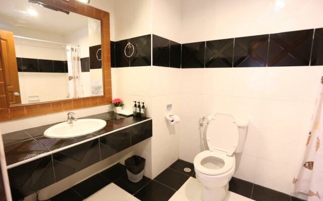 Check Inn Krabi Resort