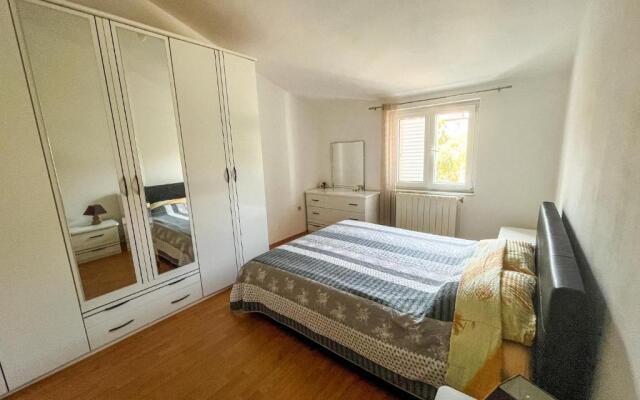 Apartment Lidija