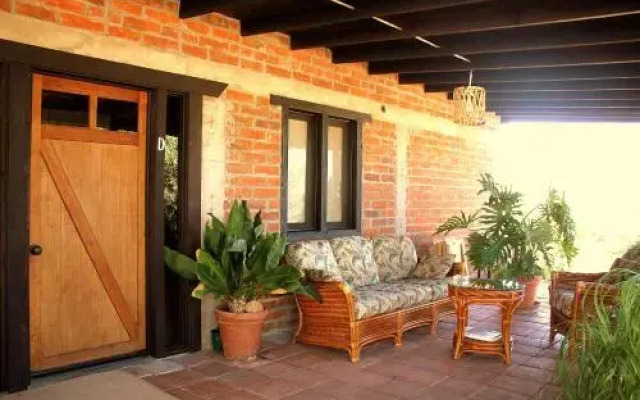 Las Orquideas Cabins