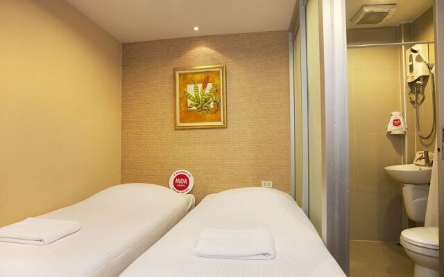 Nida Rooms Phrakhanong 984 Station at Take A Rest