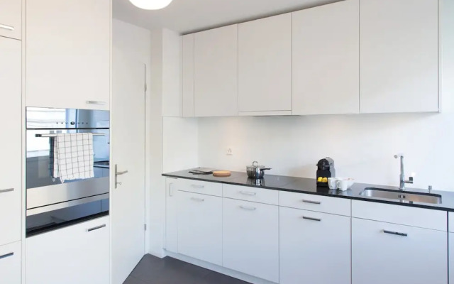 ZH Kreuzplatz I - Hitrental Apartment