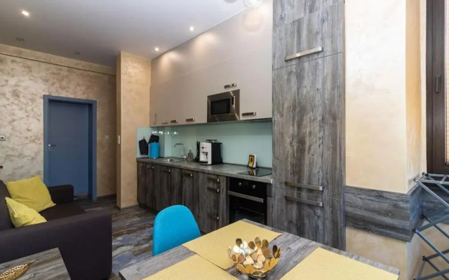 Unique Central 1 Bedroom Flat