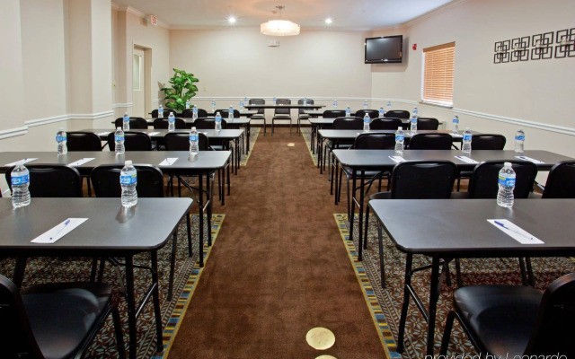 Candlewood Suites Houston Westchase/ Westheimer. by IHG