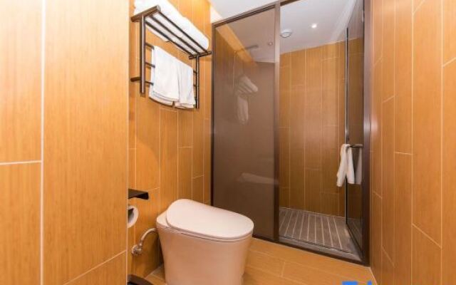 JI Hotel (Xinyang Railway Station Tianrun Square)