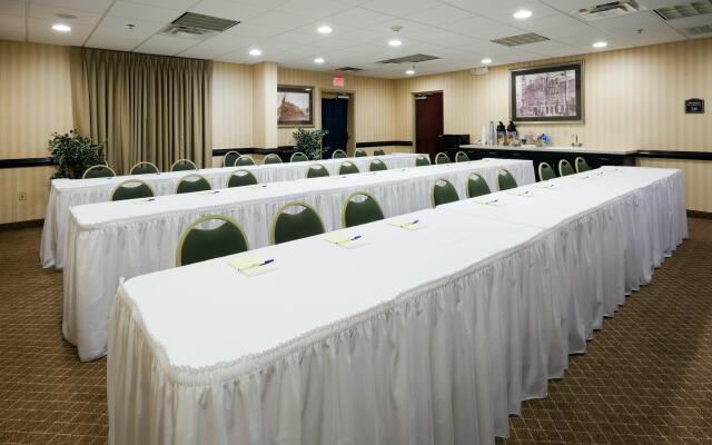 Holiday Inn Express Hotel & Suites Gadsden W-Near Attalla, an IHG Hotel