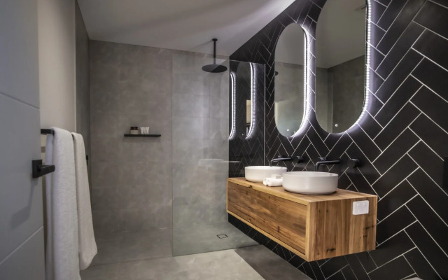 Pavilions at Lenswood