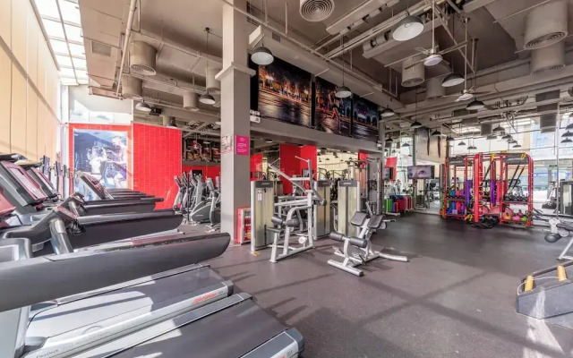 Guangdong International Building （South Gate 2）