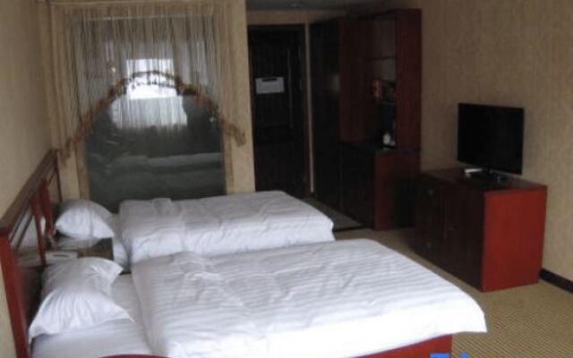 Xintiandi Fashion Hotel (Wafangdian Railway Station)