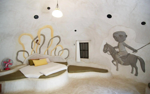 Naidee Sculptured Huts