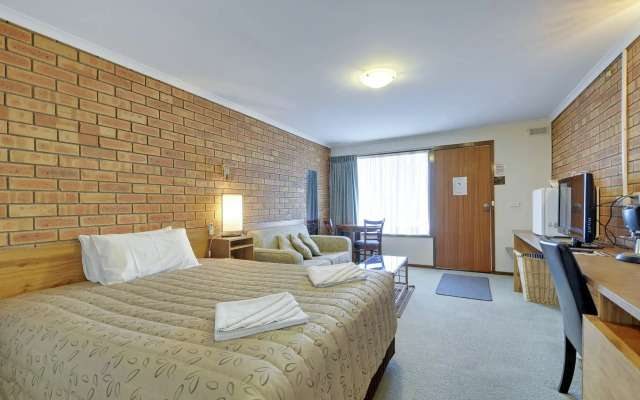 Always Welcome Motel