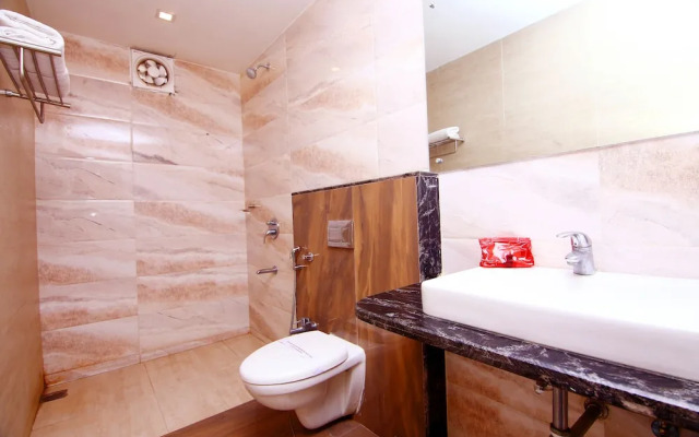 OYO 4779 Hotel Vansh Palace