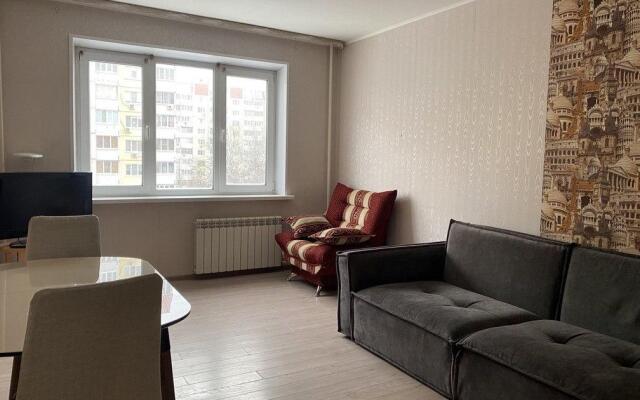 Добрые Сутки на Московском проспекте 100