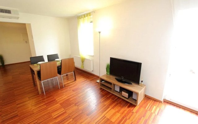 Royal Living Apartments