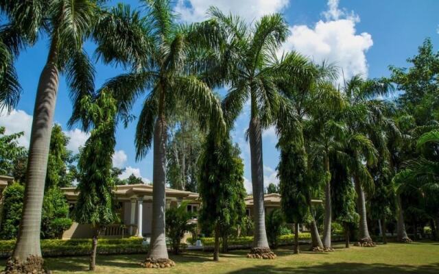 Tiger's Den Resort Bandhavgarh