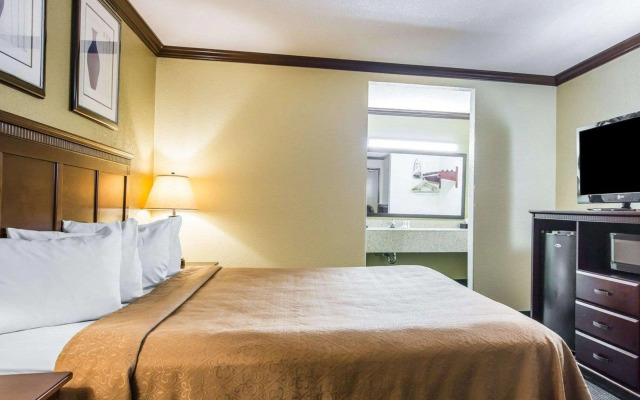 Quality Inn San Diego I-5 Naval Base