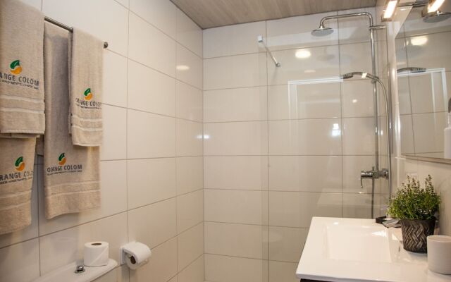 Orange Colom Seaside Apartments