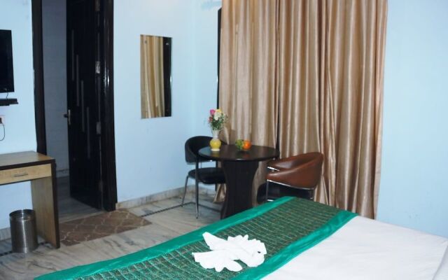 Maxfort Service Apartment