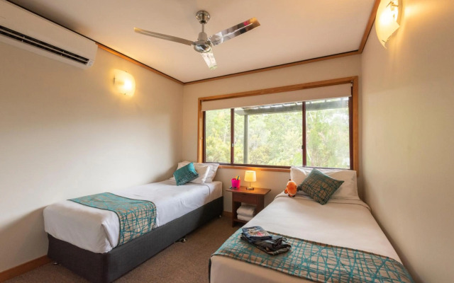 Kingfisher Bay Resort