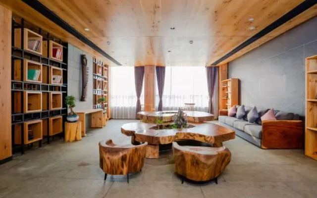 Mando Hotel