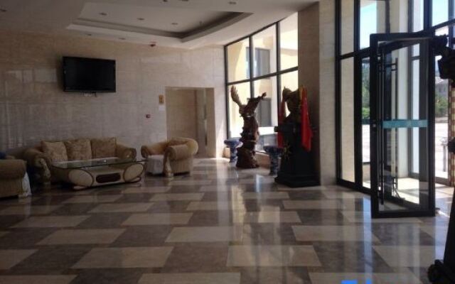 Phoenix Mountain Holiday Hotel