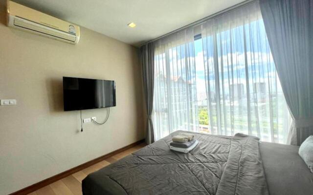 Astra 2 Bedroom B1102 Condo By Ping