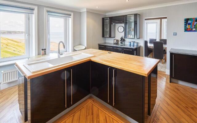 Host Stay Sea View 44
